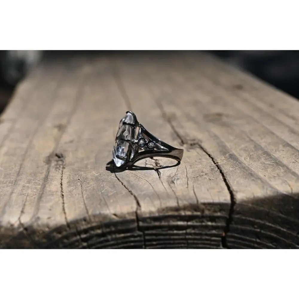 26 carat quartz ring, solitaire size 8
